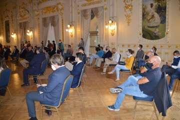 Conferencia de Héctor Suárez en la capital grancanaria/TA.